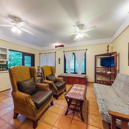 Beachside Villas Gold Standard Certified Placencia Екстериор снимка