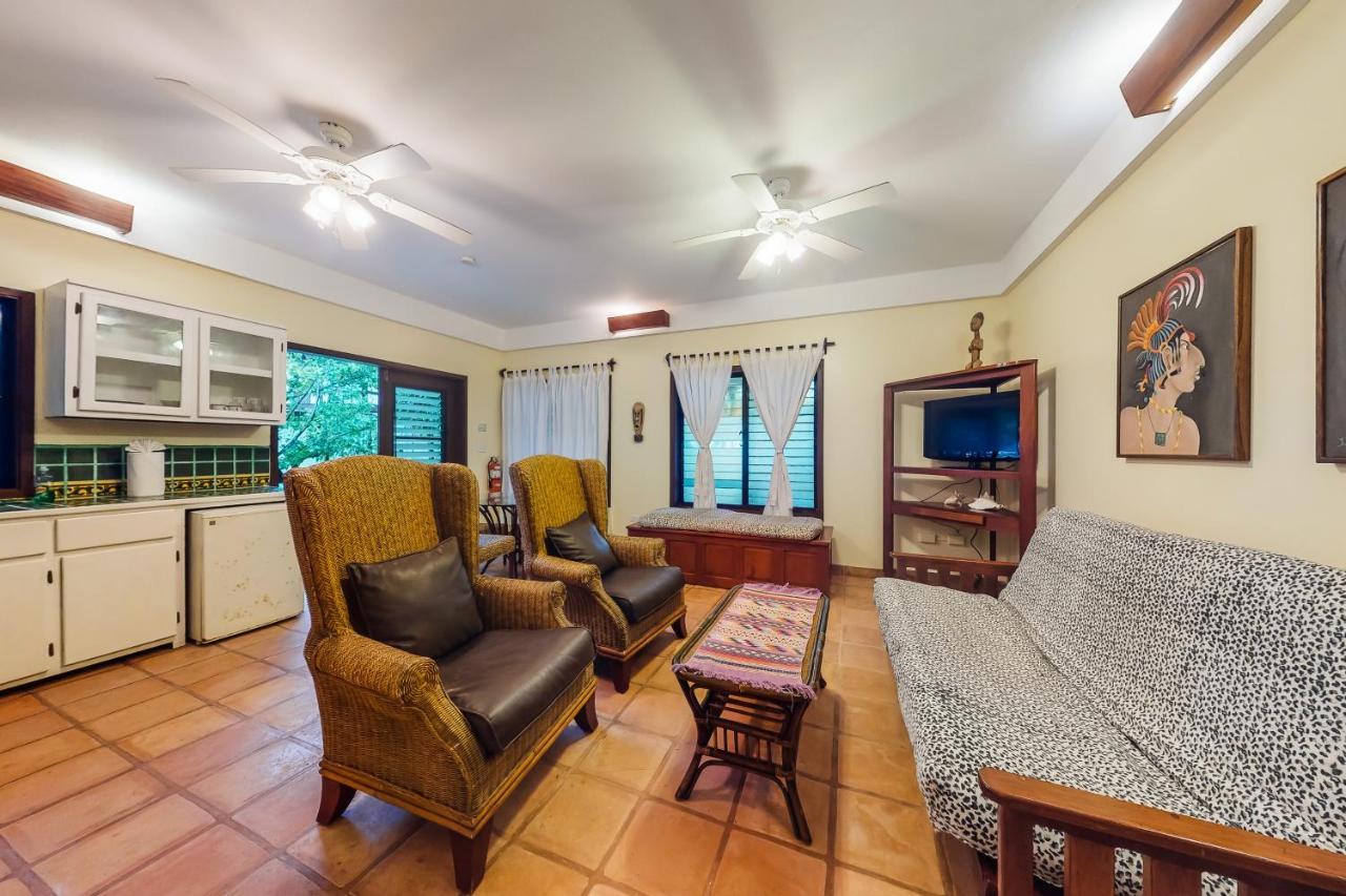 Beachside Villas Gold Standard Certified Placencia Екстериор снимка